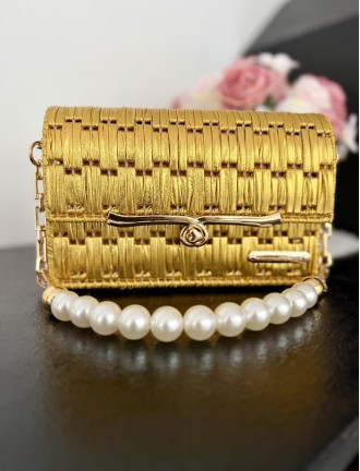 Golden Pearl 